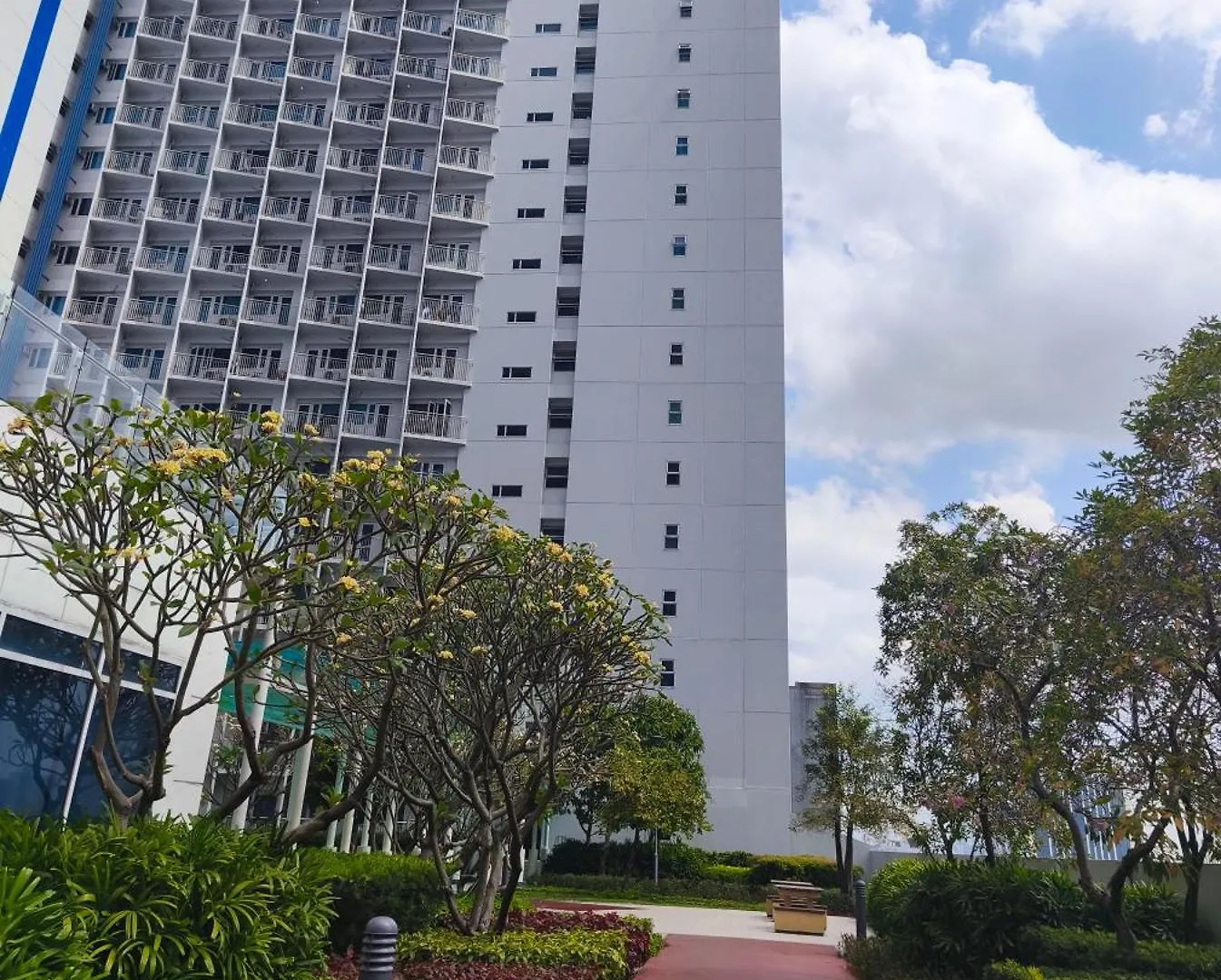 Apartment City Staycation Condo-Sm Jazz Manila